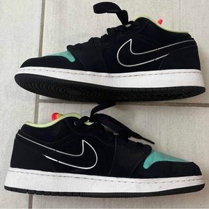 Air Jordan 1 Low SE GS’Aurora Green’